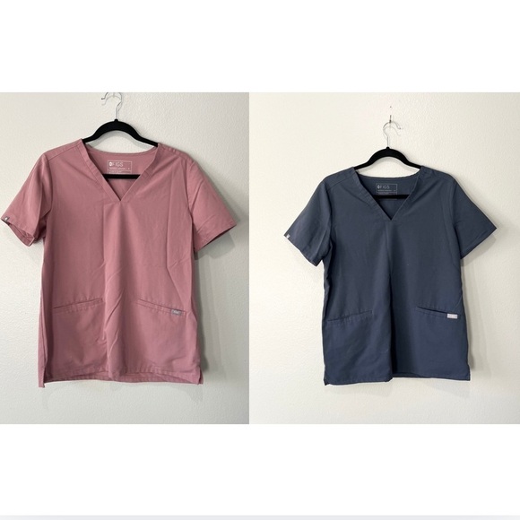 FIGS- Technical Collection BUNDLE 2 Scrub Tops Dark Blue and Mauve Size M